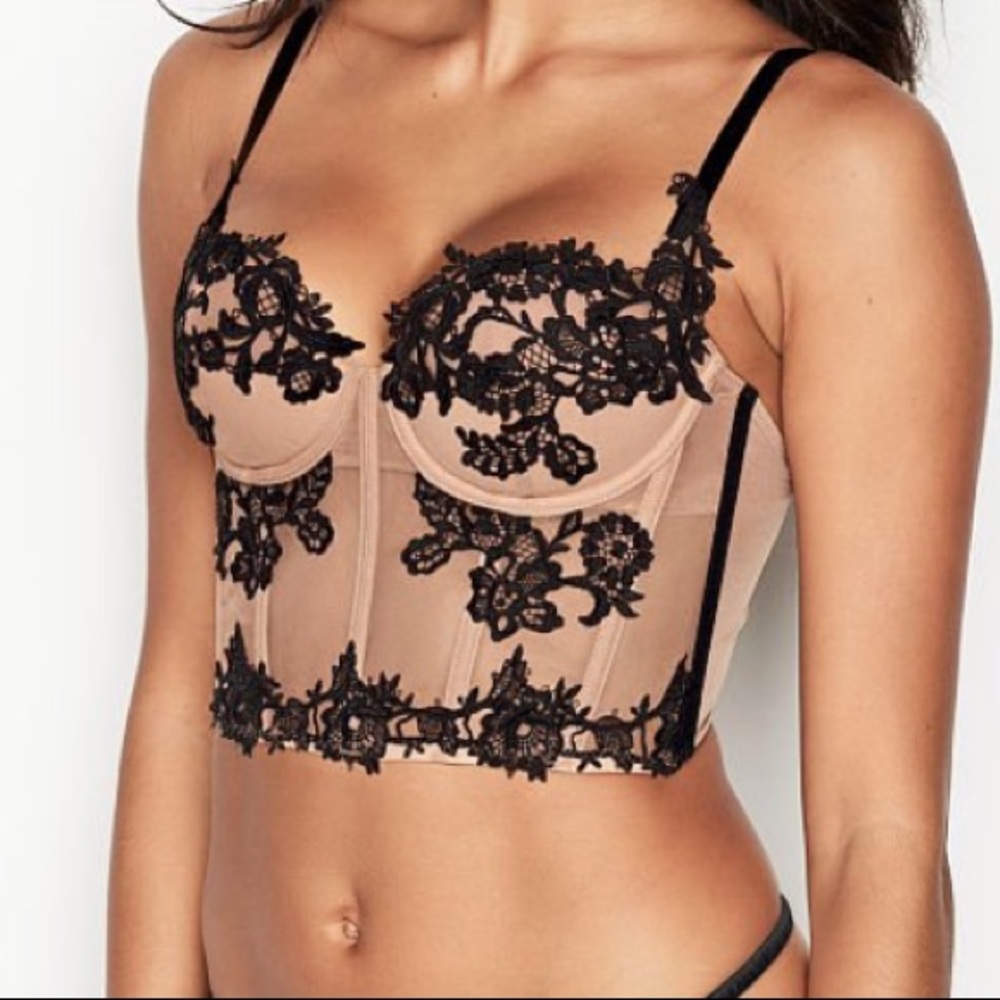 Cream bustier net
